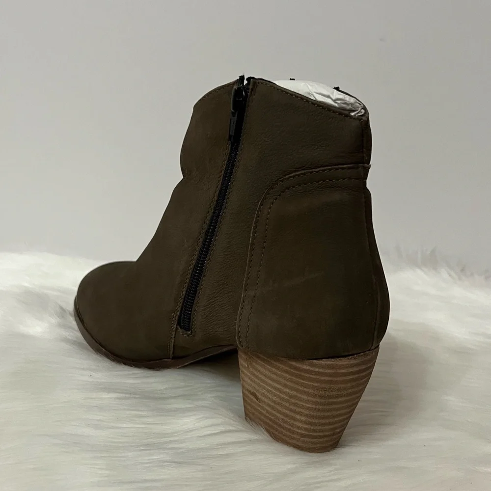 Diba Womens Taupe Sequoia Suede Leather Block Heel Booties Size 8.5M